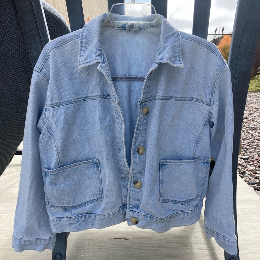 Jean jacket - Picture 2 of 4